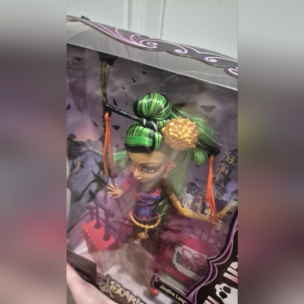 Vintage Monster High Jinafire Long SCARIS Doll IN BOX- Green and Gold - Picture 6 of 9